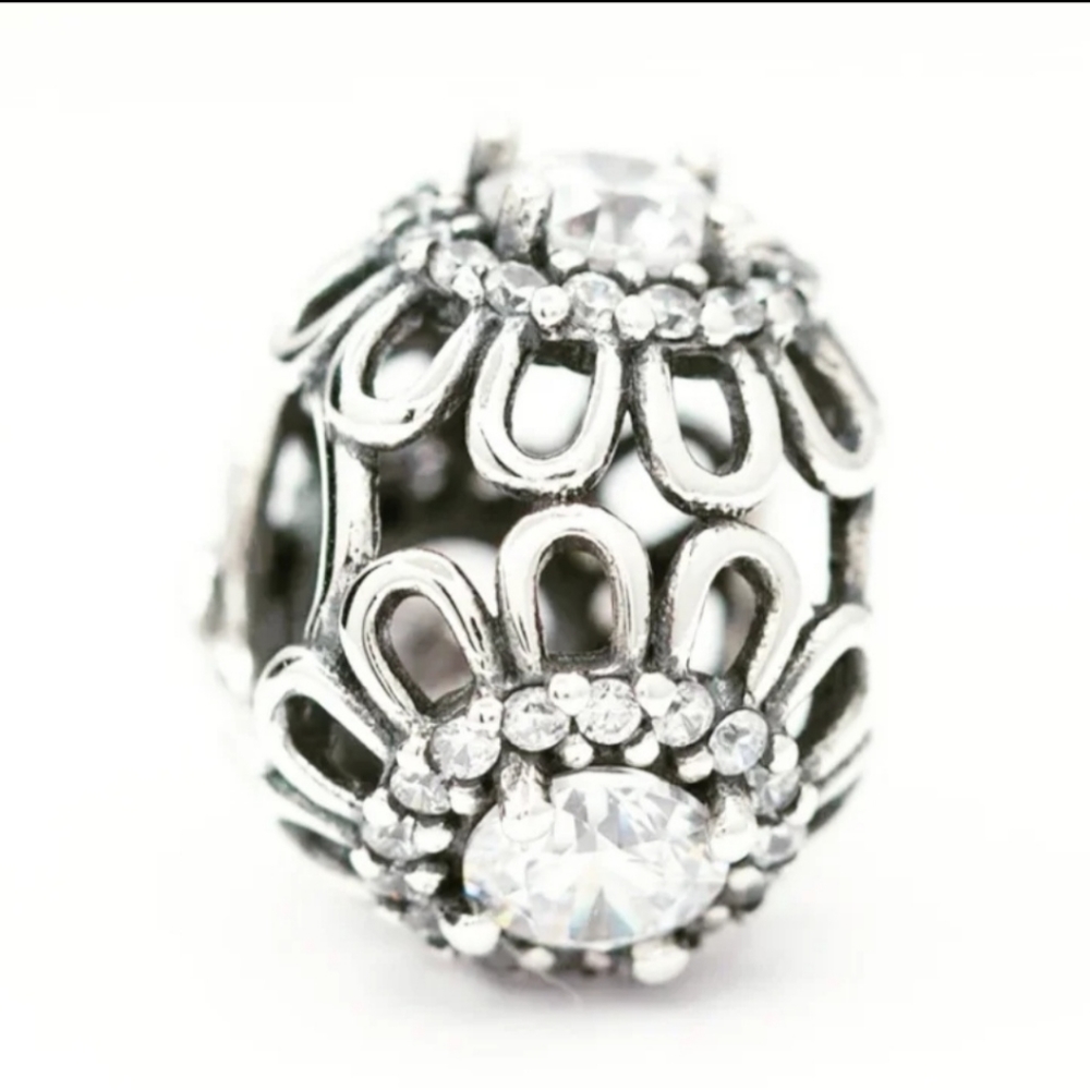 PAIR of Pandora charm " Brilliant Floral " openwork, retired - Picture 9 of 16
